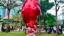 Art Jakarta Gardens 2023 membuka lima sesi kunjungan per harinya, mulai dari pukul 13.00-21.00 WIB. [Dok/Fimela/Hilda Irach].